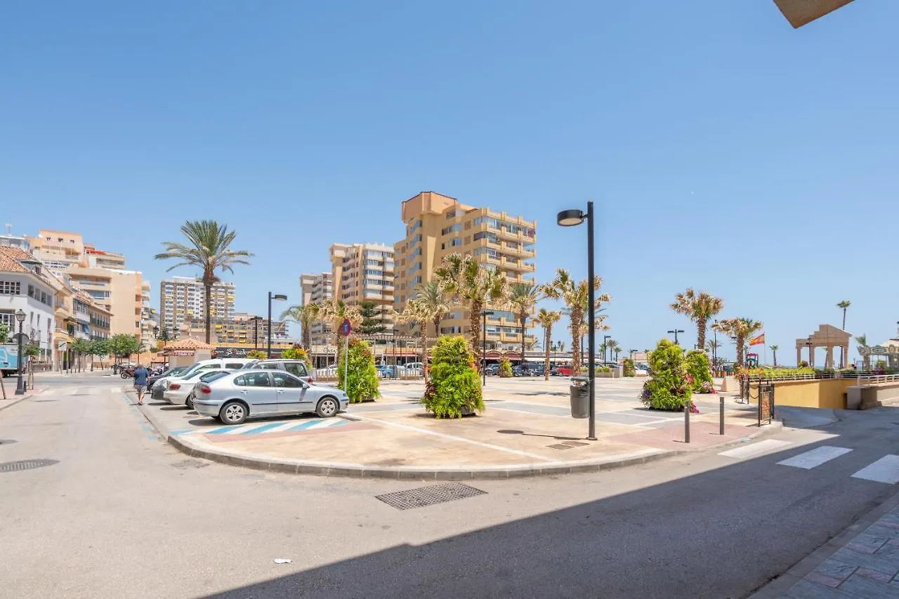 Atico 2 Dormitorios Junto A La Playa By Renthas Fuengirola